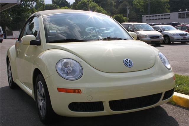 Volkswagen New Beetle 2006 photo 16