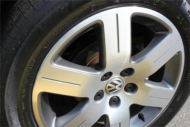 Volkswagen New Beetle 2006 photo 23