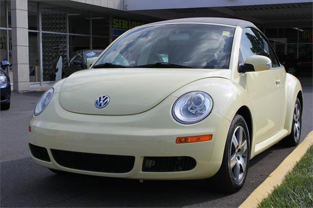 Volkswagen New Beetle 2006 photo 27