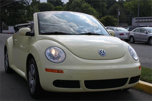 Volkswagen New Beetle 2006 photo 29