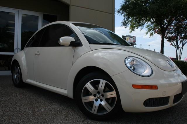 Volkswagen New Beetle 2006 photo 4