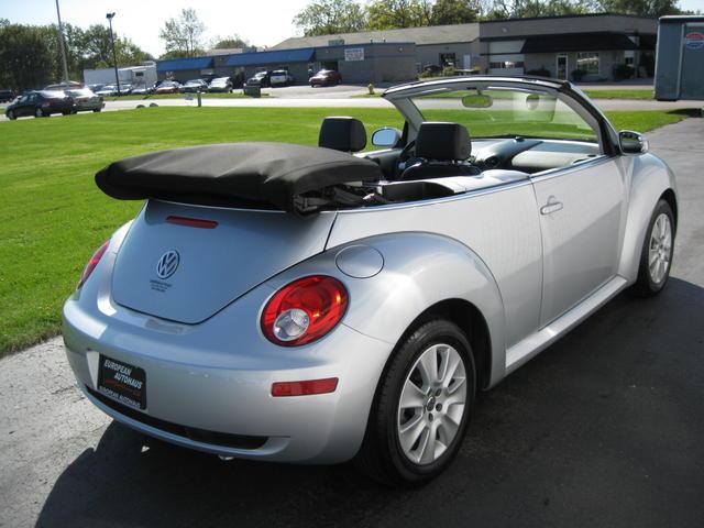 Volkswagen New Beetle 2006 photo 4