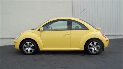 Volkswagen New Beetle 2006 photo 1