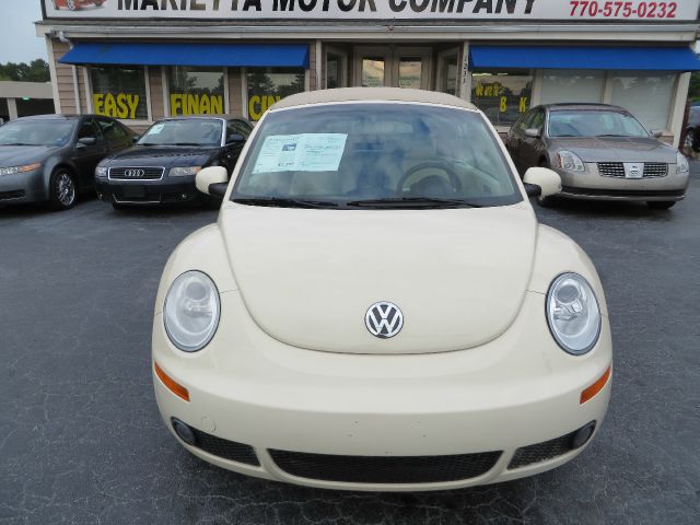 Volkswagen New Beetle 2006 photo 1