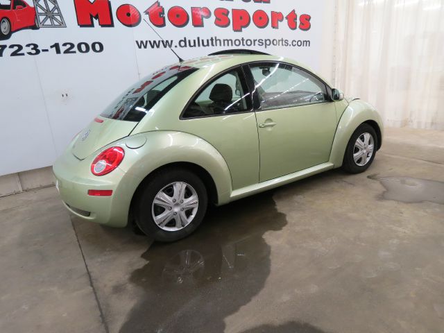 Volkswagen New Beetle 2006 photo 1