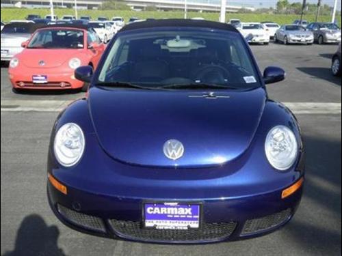 Volkswagen New Beetle 2006 photo 1