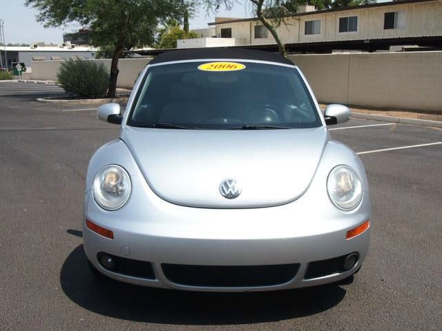 Volkswagen New Beetle 2006 photo 1