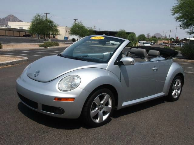 Volkswagen New Beetle 2006 photo 2