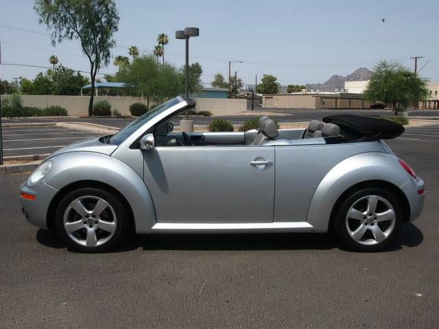 Volkswagen New Beetle 2006 photo 3