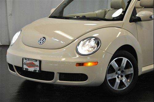Volkswagen New Beetle 2006 photo 1