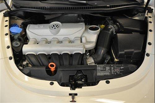 Volkswagen New Beetle 2006 photo 4