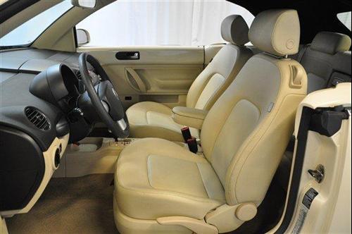 Volkswagen New Beetle 2006 photo 5