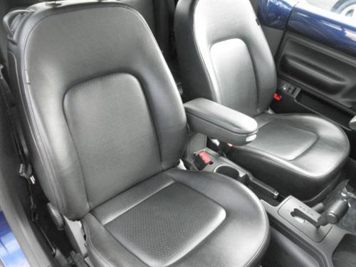 Volkswagen New Beetle 2006 photo 1