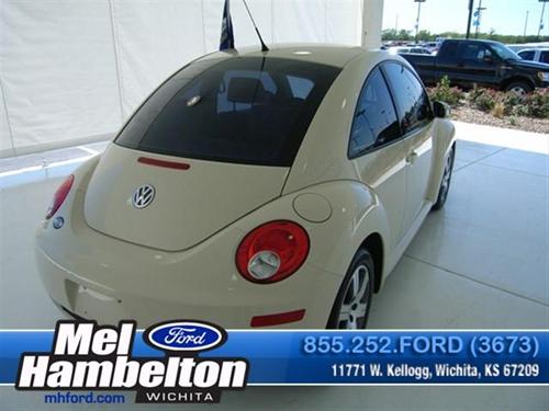 Volkswagen New Beetle 2006 photo 3