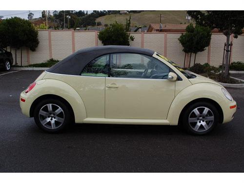 Volkswagen New Beetle 2006 photo 2