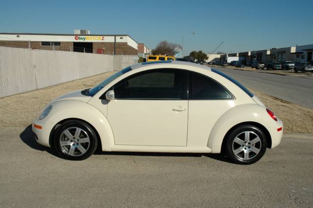 Volkswagen New Beetle GS-R Hatchback