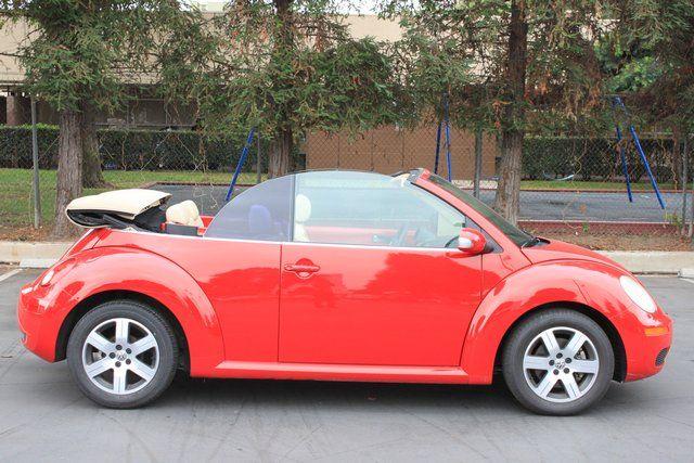 Volkswagen New Beetle 2006 photo 2