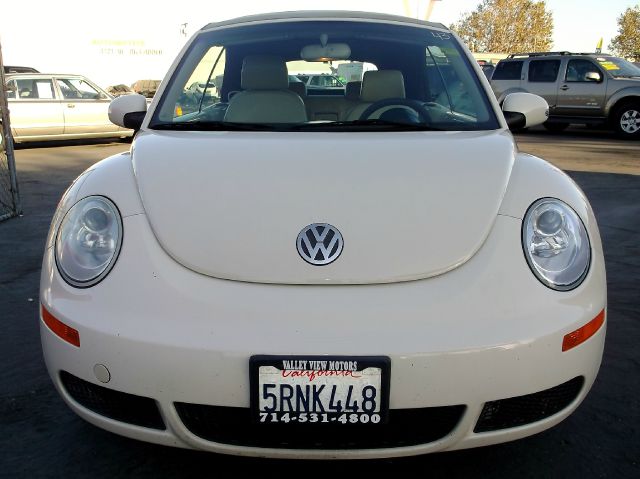 Volkswagen New Beetle 2006 photo 4