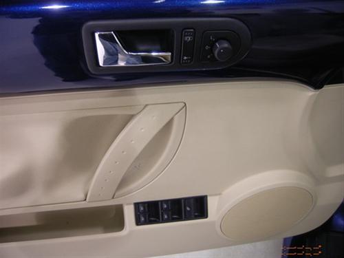 Volkswagen New Beetle 2006 photo 4