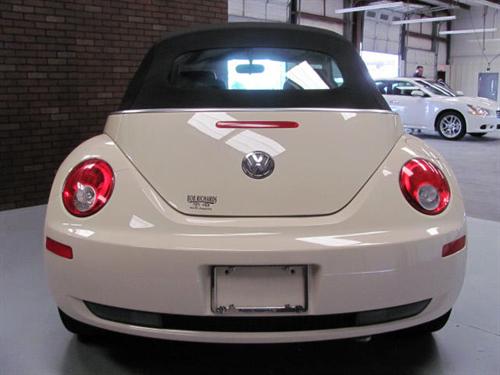 Volkswagen New Beetle 2006 photo 3