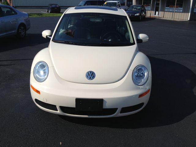 Volkswagen New Beetle 2006 photo 5