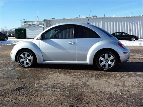 Volkswagen New Beetle 2006 photo 5