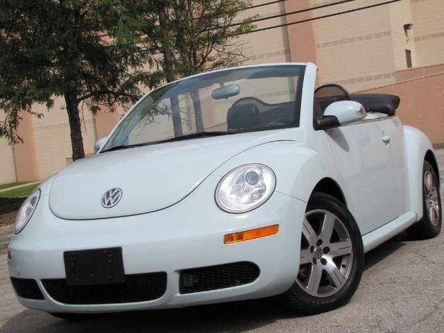 Volkswagen New Beetle 2006 photo 1