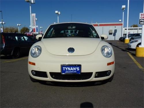 Volkswagen New Beetle 2006 photo 1