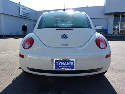 Volkswagen New Beetle 2006 photo 3