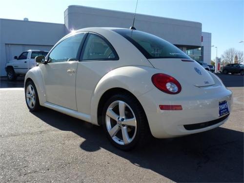 Volkswagen New Beetle 2006 photo 4