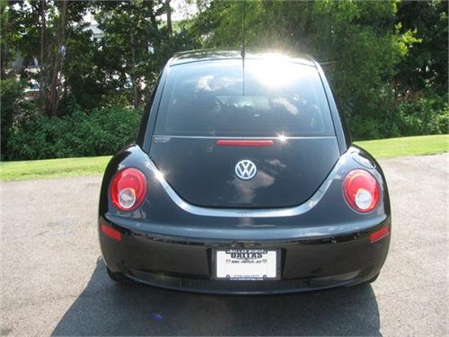 Volkswagen New Beetle 2006 photo 1