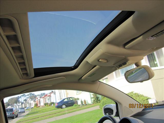 Volkswagen New Beetle 2006 photo 4