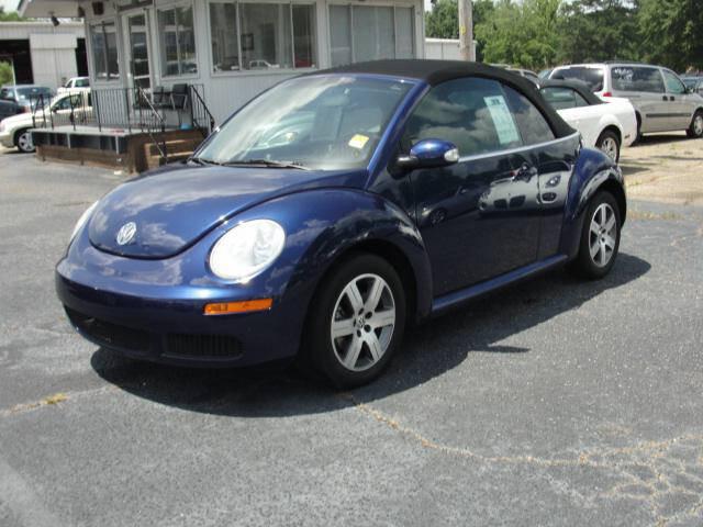 Volkswagen New Beetle 2006 photo 5