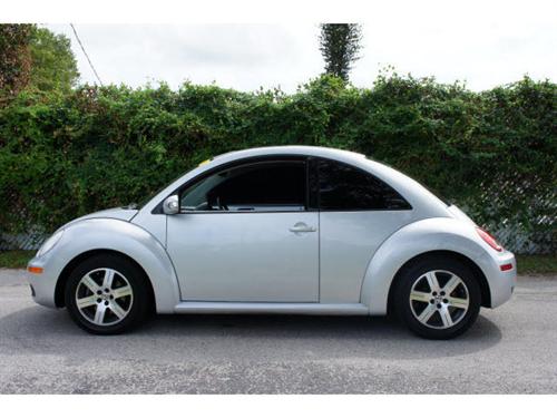 Volkswagen New Beetle 2006 photo 1