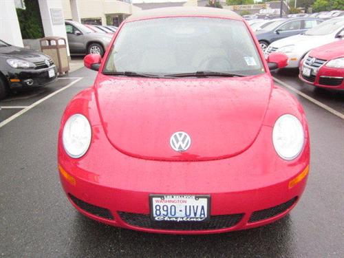 Volkswagen New Beetle 2006 photo 4