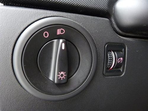 Volkswagen New Beetle 2006 photo 2