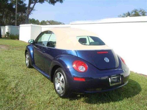 Volkswagen New Beetle 2006 photo 3