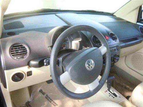 Volkswagen New Beetle 2006 photo 4