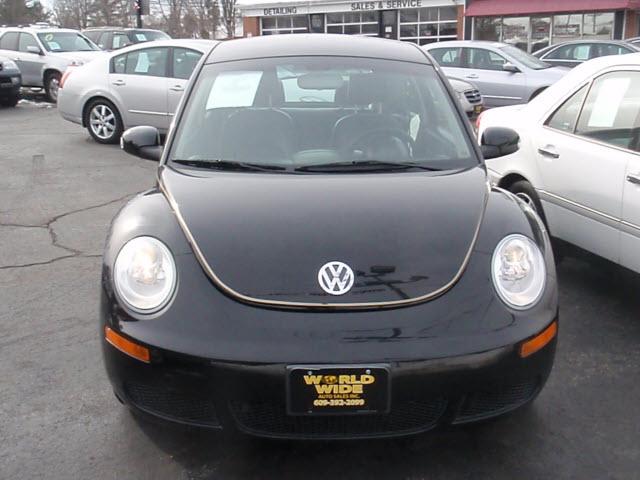 Volkswagen New Beetle 2006 photo 1