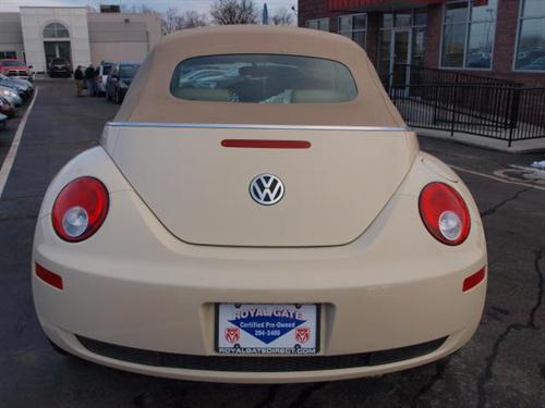 Volkswagen New Beetle 2006 photo 5