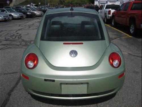 Volkswagen New Beetle 2006 photo 1