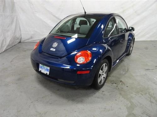 Volkswagen New Beetle 2006 photo 3