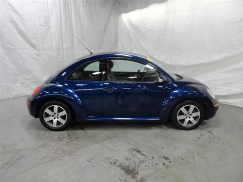 Volkswagen New Beetle 2006 photo 4