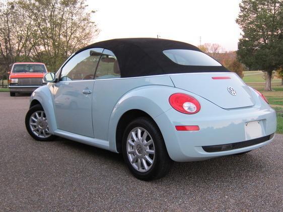 Volkswagen New Beetle 2006 photo 1