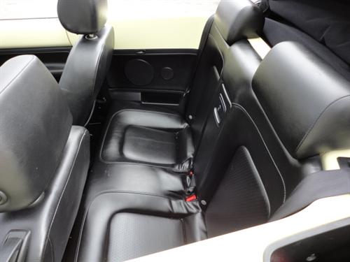 Volkswagen New Beetle 2006 photo 3