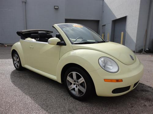 Volkswagen New Beetle 2006 photo 4