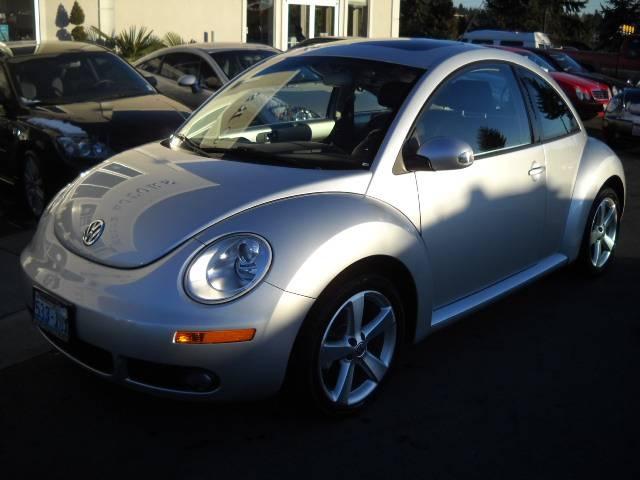 Volkswagen New Beetle 2006 photo 2