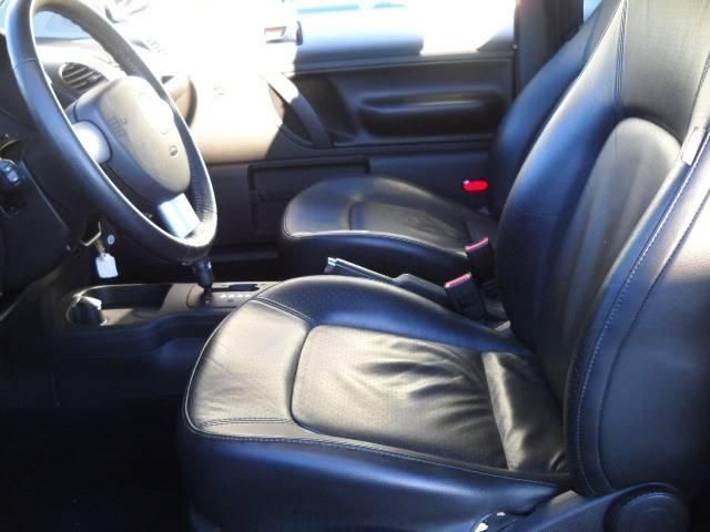 Volkswagen New Beetle 2006 photo 4