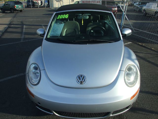 Volkswagen New Beetle 4dr 2.9L Twin Turbo AWD W/3rd Row Convertible