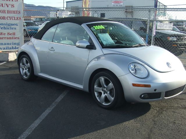 Volkswagen New Beetle 2006 photo 3